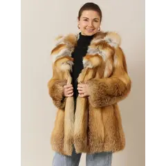 Шуба из меха лисицы рыжей с капюшоном