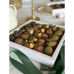 Премиум клубника в шоколаде «CHOCO BOOM»