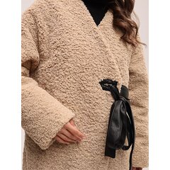 Пальто двубортное с открытой горловиной из экомеха