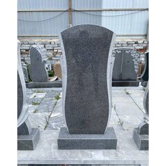 Прямые памятники из гранита и мрамора