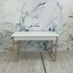 Письменный стол