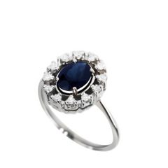 Кольцо из золота с сапфиром и бриллиантами