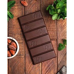 Темный шоколад 75% "FINO DE AROMA" с мятой молекулярной сушки и бурбонской ванилью