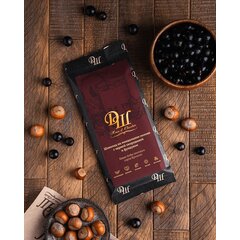 Шоколад молочный на миндальном молоке с черной смородиной и фундуком