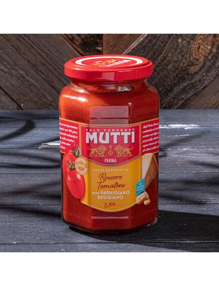 Соус Томатный с сыром Пармиджано Реджано "Мутти"