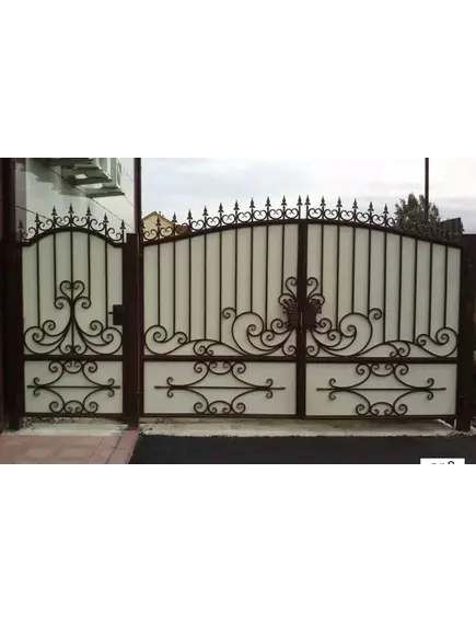 Арочные ворота с художественной ковкой Арт. вр8