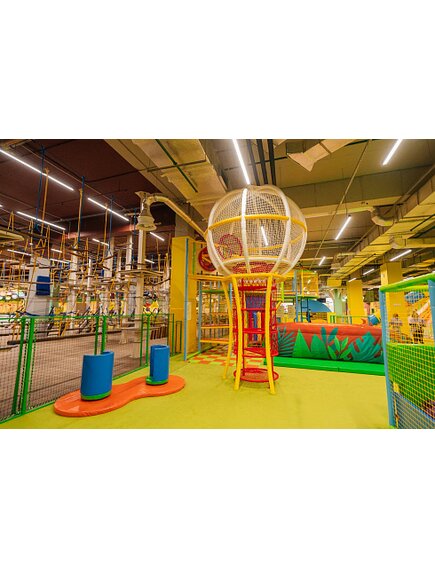 Детская карусель "Чашечки"