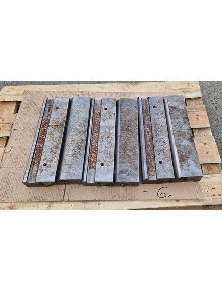 Брус 1044703002 для дробилки СМД-75А