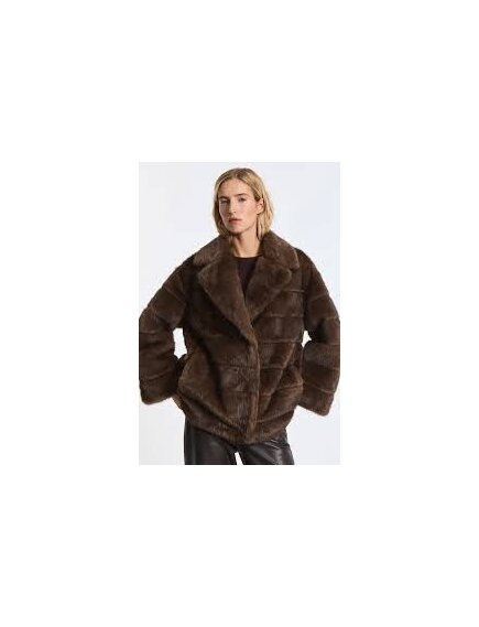 Шуба премиум-класса из искусственного меха "под норку"