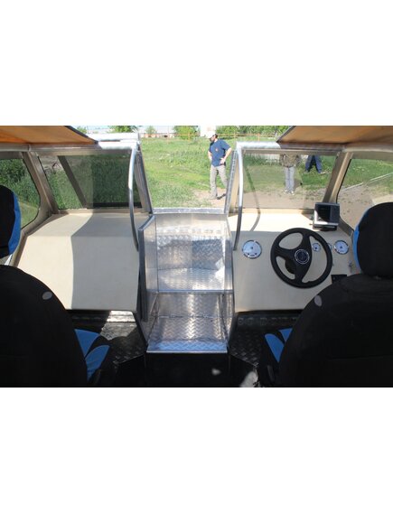 Аэроглиссер «АТ6700» от ООО "АКВА ТЕРРА" под заказ