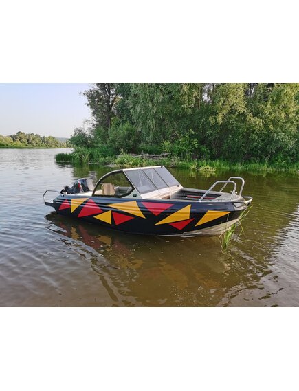 Алюминиевая лодка «Егерь ПроR 49107» с реданом от ООО "АКВА ТЕРРА" под заказ