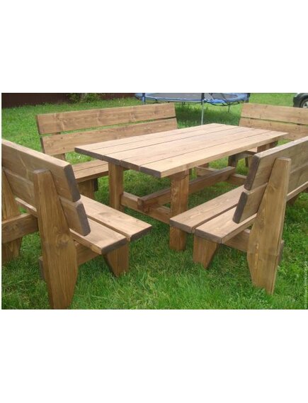 Скамейка деревянная