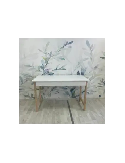 Письменный стол