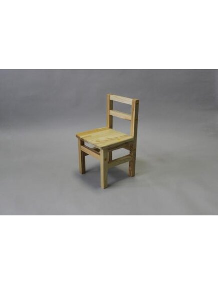 Стул детский из дерева