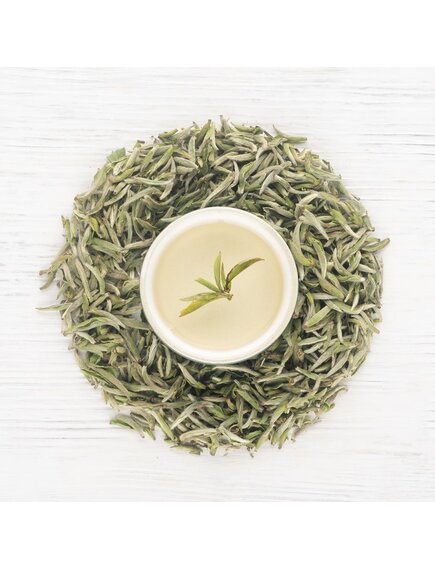 Белый чай Бай Хао Инь Чжэнь "Серебряные Иглы"