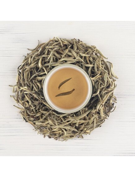 Белый чай Бай Хао Инь Чжэнь "Серебряные Пики"