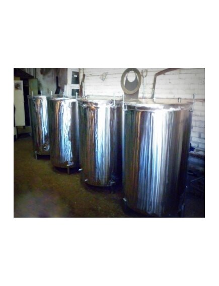 Емкость из пищевой стали 0,6 м3