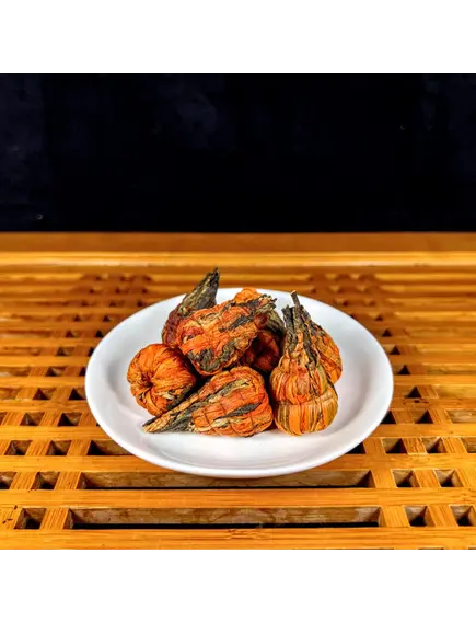 2024 "Медовая лилия пирамидка" связанный красный чай 10 г