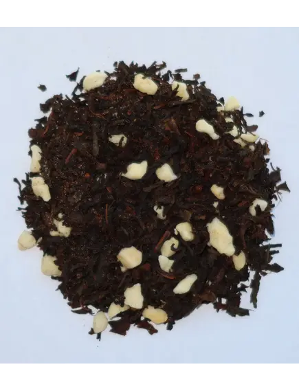 Черный чай с яблоком и корицей