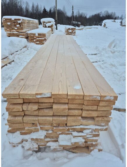 Доска обрезная из сосны