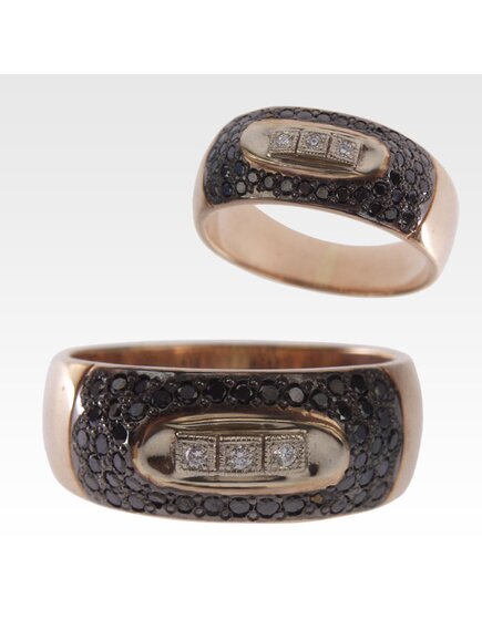 Кольцо из золота с черными бриллиантами