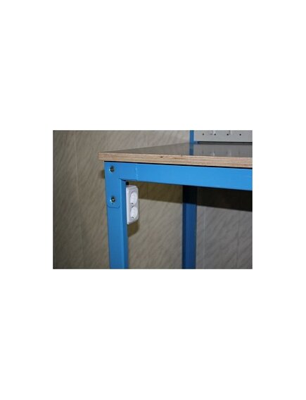 Подрозетник с розеткой