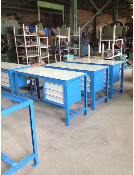 Верстак со стальной столешницей 1500х600 мм