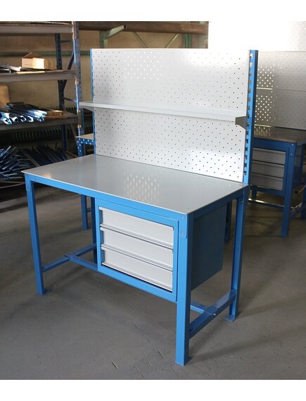 Верстак со стальной столешницей 1500X600 мм