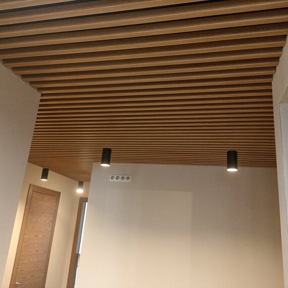 Кубообразный реечный потолок