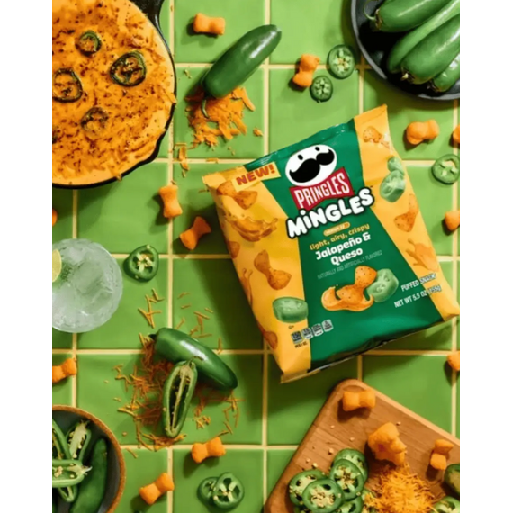 Чипсы PRINGLES MINGLES Халапеньо и Сыр, 155г
