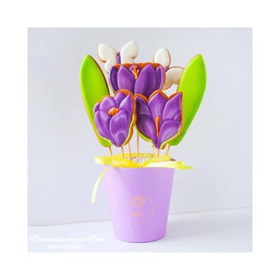 Кашпо букет из пряников Крокусы
