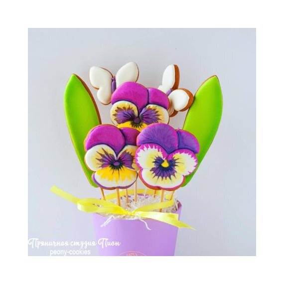 Кашпо букет из пряников Анютины глазки