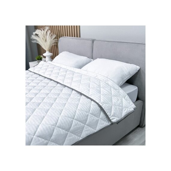 Одеяло VELLA «SATIN LIGHT»