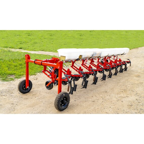 Культиватор КРН-5,6 с внесением удобрений