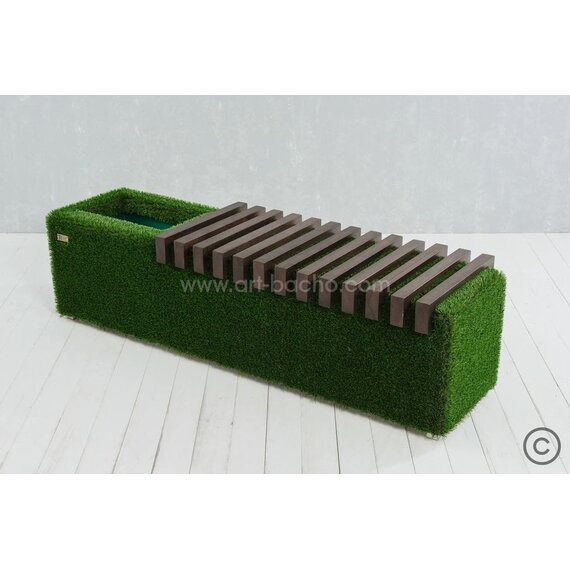 Лавочка с нишей