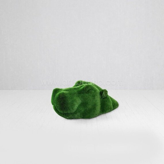 Бегемот в воде (маленький)