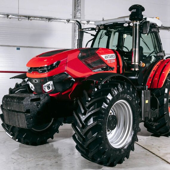 Колесный трактор ANTARES TS2204