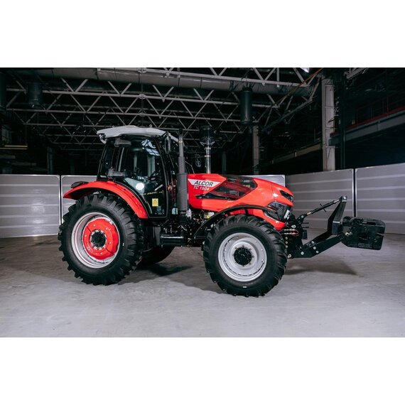 Колесный трактор ALCOR TD1604