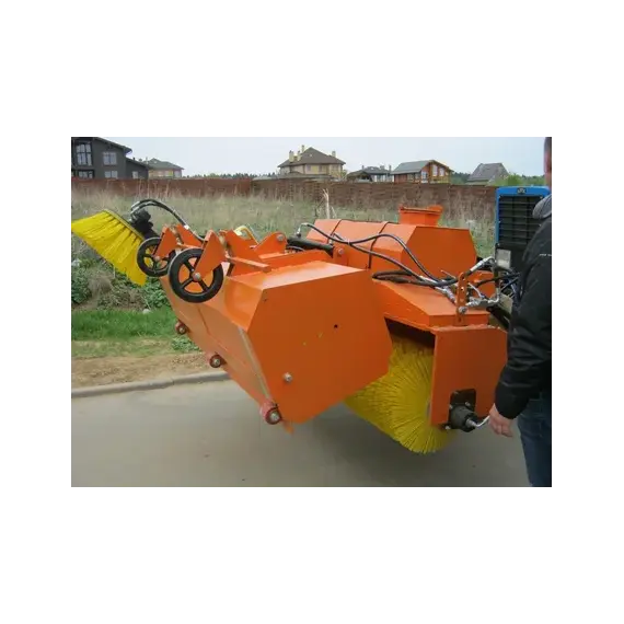 Щётка с бункером для мусора на трактор МТЗ-82