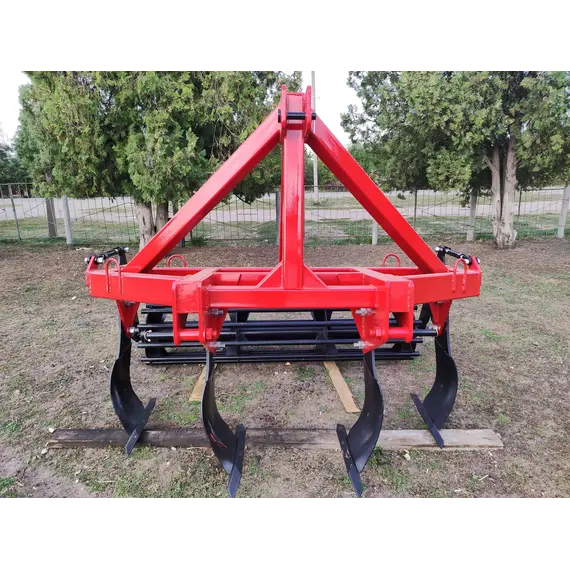 Плуг чизельный навесной 2,3