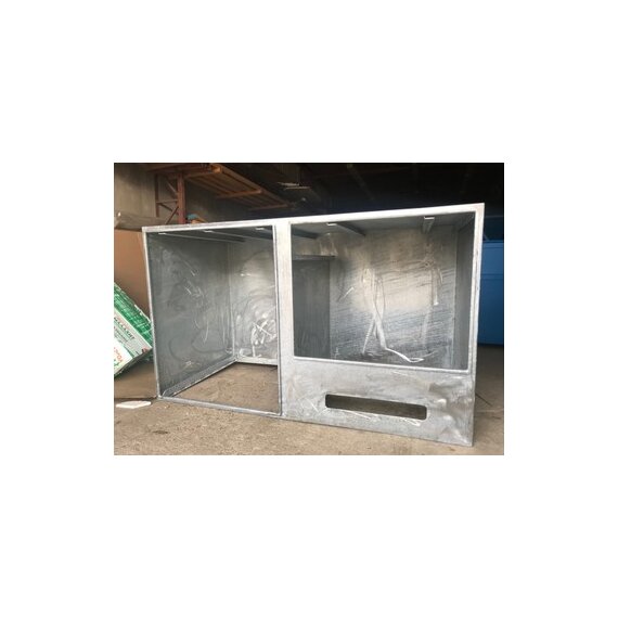 Металлический шкаф