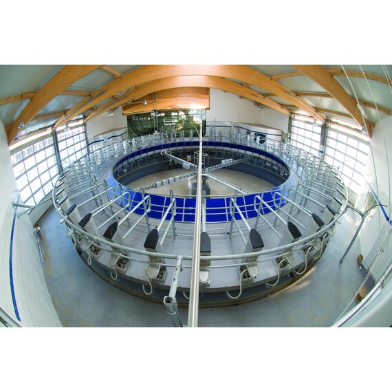 Роторный доильный зал PR3100HD типа «Параллель»