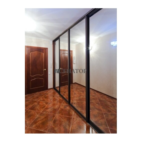 Четырехстворчатый встроенный зеркальный шкаф для прихожей