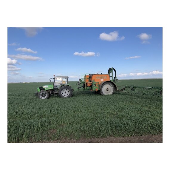 Прицепной опрыскиватель AMAZONE UG