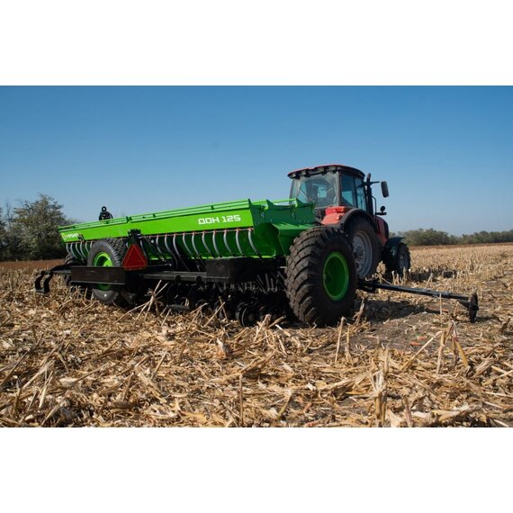 Сеялка зернотуковая ДОН-125