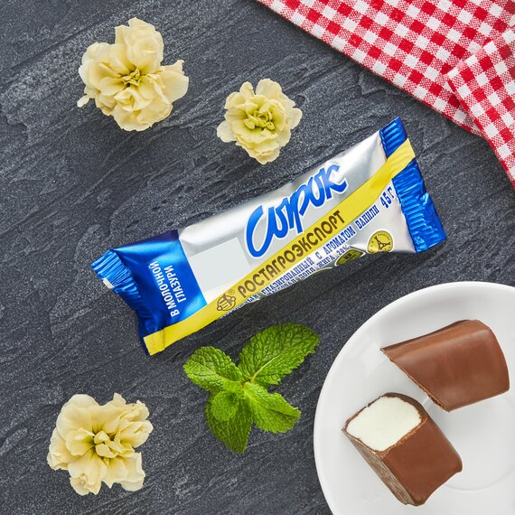 Сырок творожный глазированный в молочной глазури с ароматом ванили